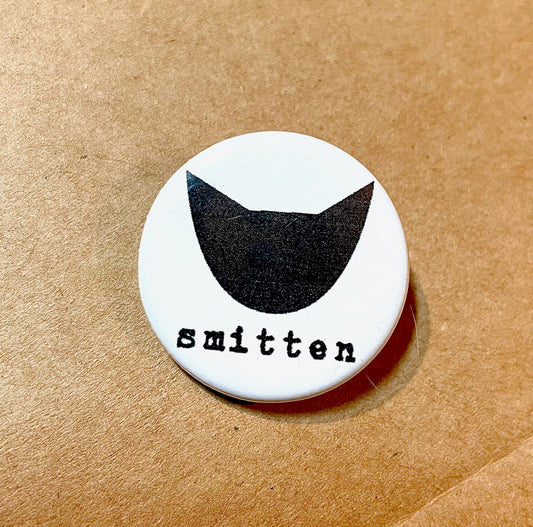 SMITTEN PIN / MAGNET