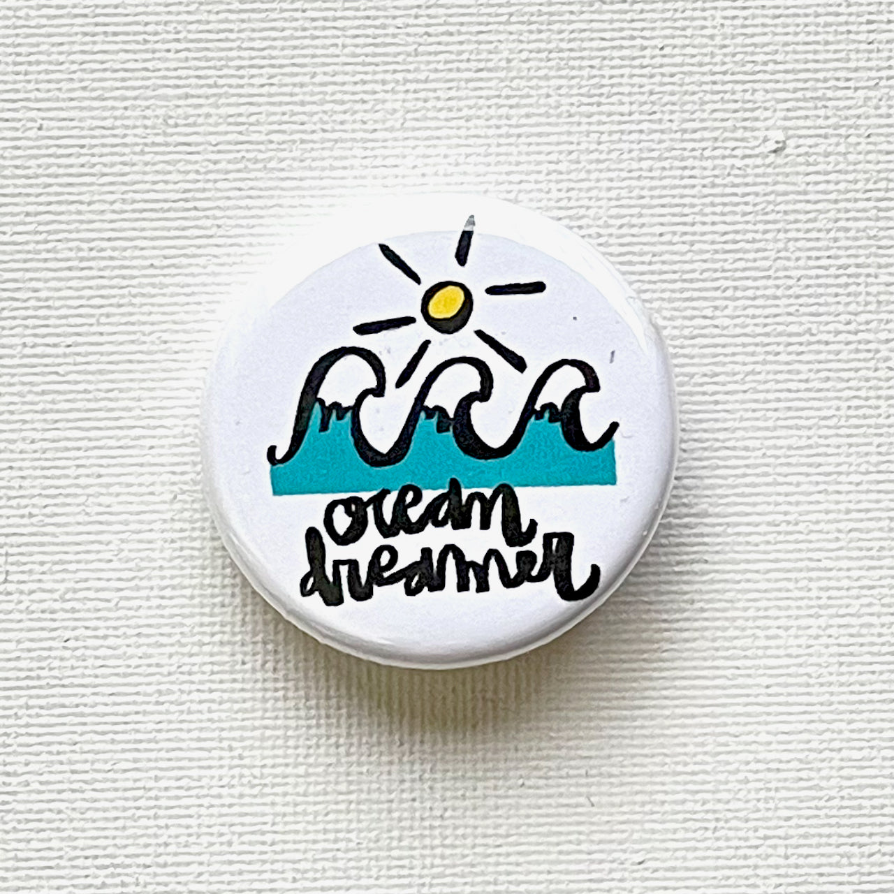 OCEAN DREAMER PIN / MAGNET