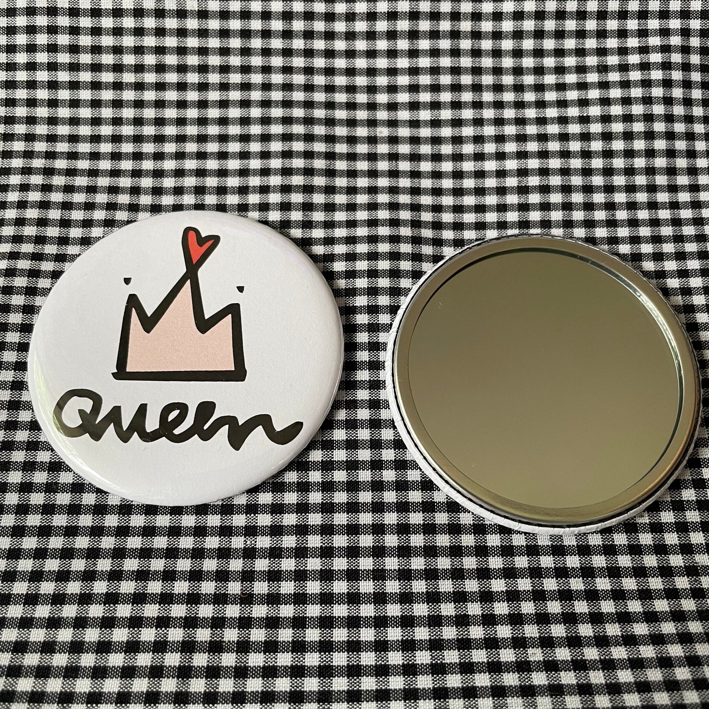 QUEEN PIN / MAGNET / MIRROR  2.25”